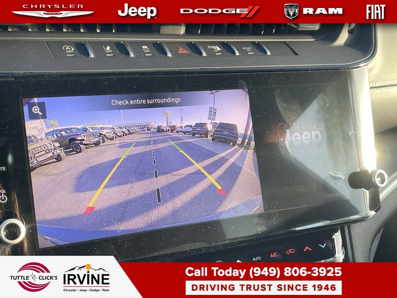New 2026 Baltic Gray Metallic Clear-Coat Exterior Paint Jeep Laredo Altitude image 25