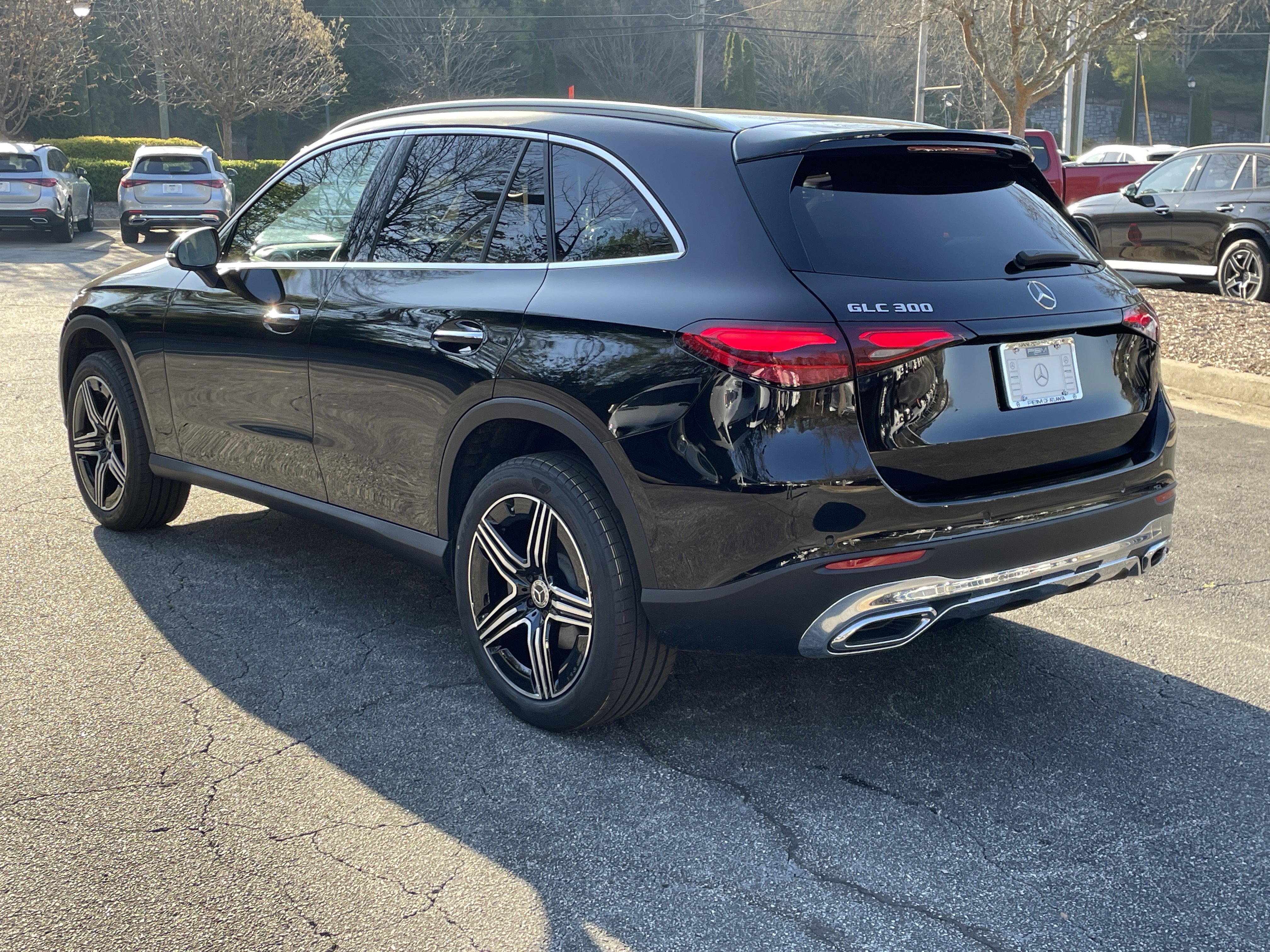 New 2026 Obsidian Black Metallic Mercedes-Benz GLC 300 4MATIC® SUV image 13