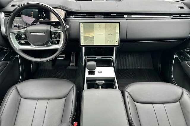 New 2026 Ostuni Pearl White Land Rover SE image 12