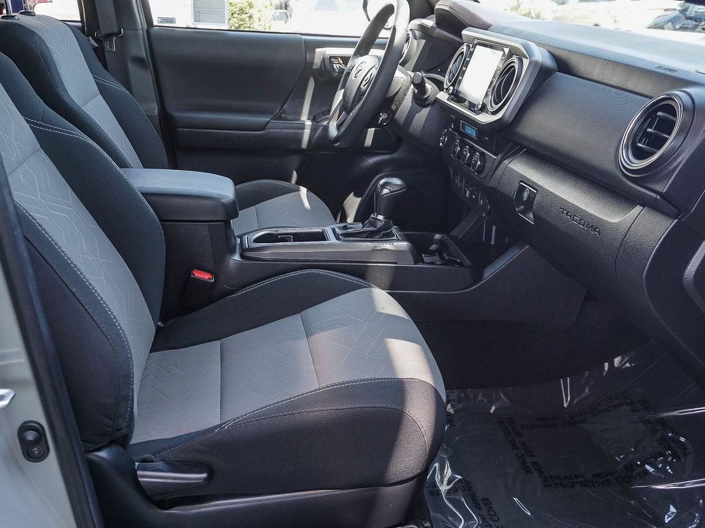 Used 2022  Toyota TRD Off-Road image 12