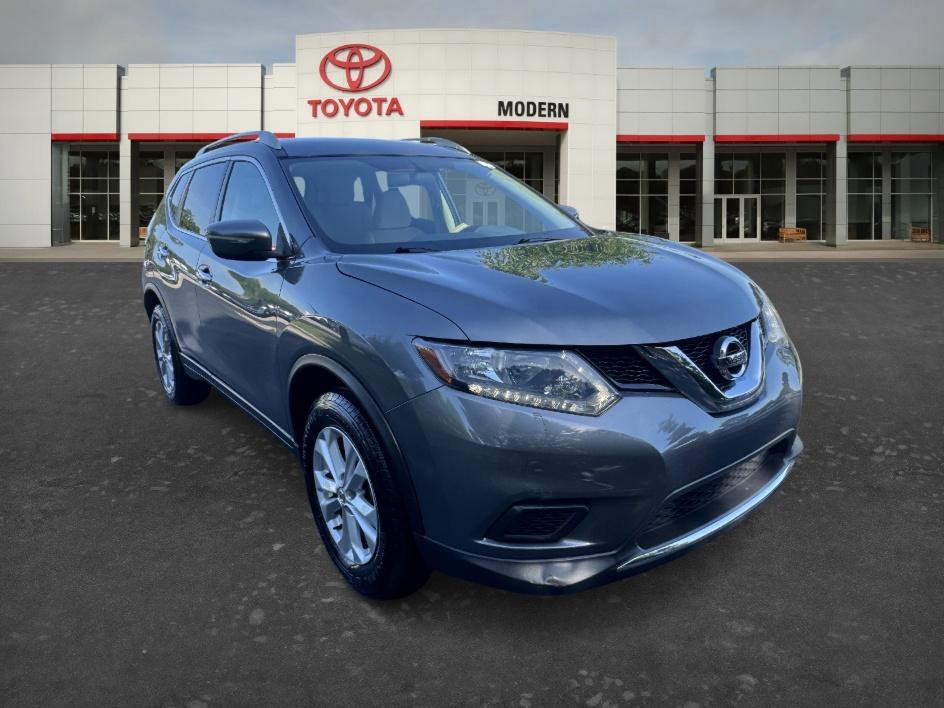Used 2014 Gun Metallic Nissan SV image 3