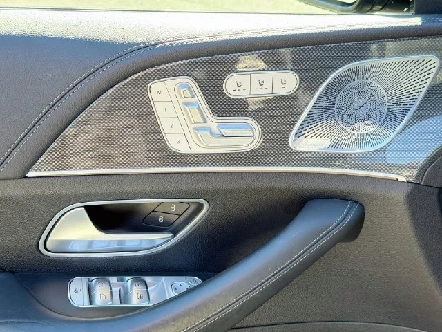 Used 2021  Mercedes-Benz GLS 580 image 18