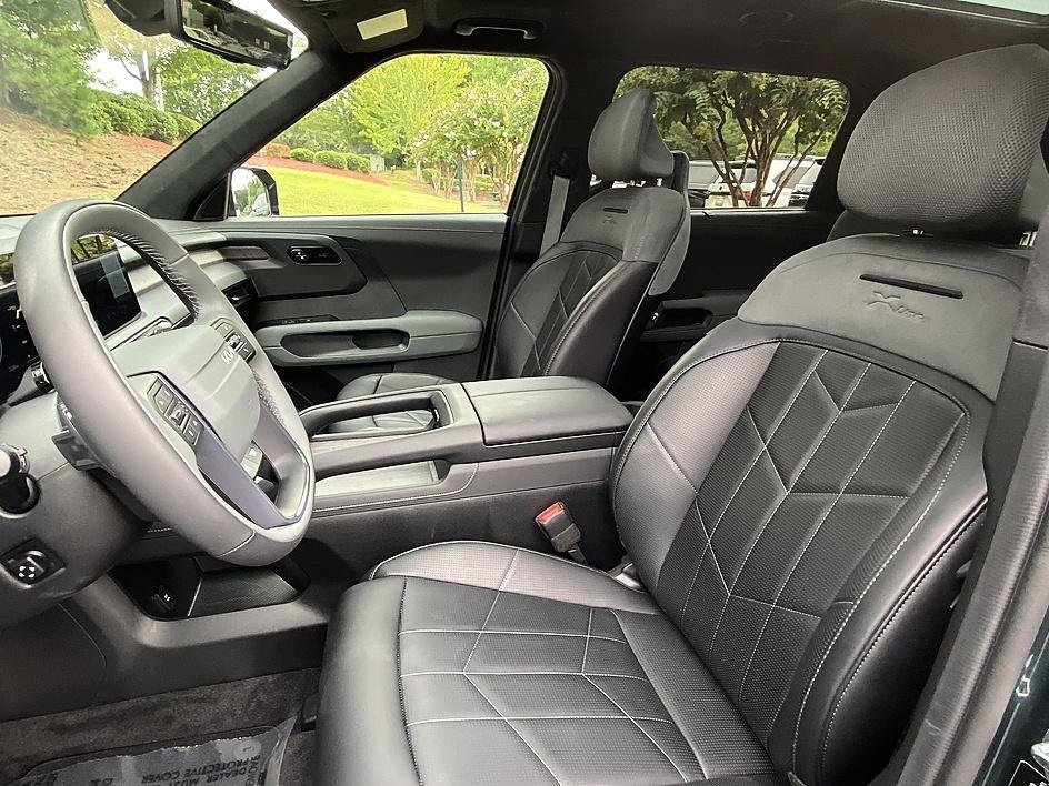 Used 2027 Black Jade Green Kia X-Line SX-Prestige image 10