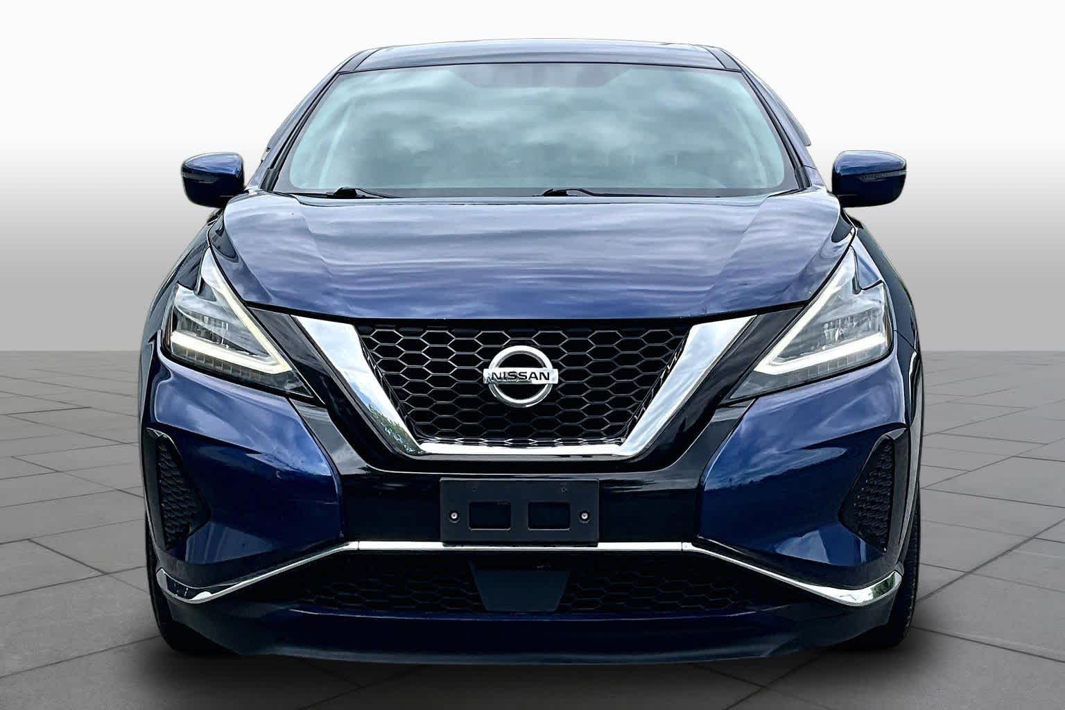 Used 2019 Deep Blue Pearl Nissan S image 4