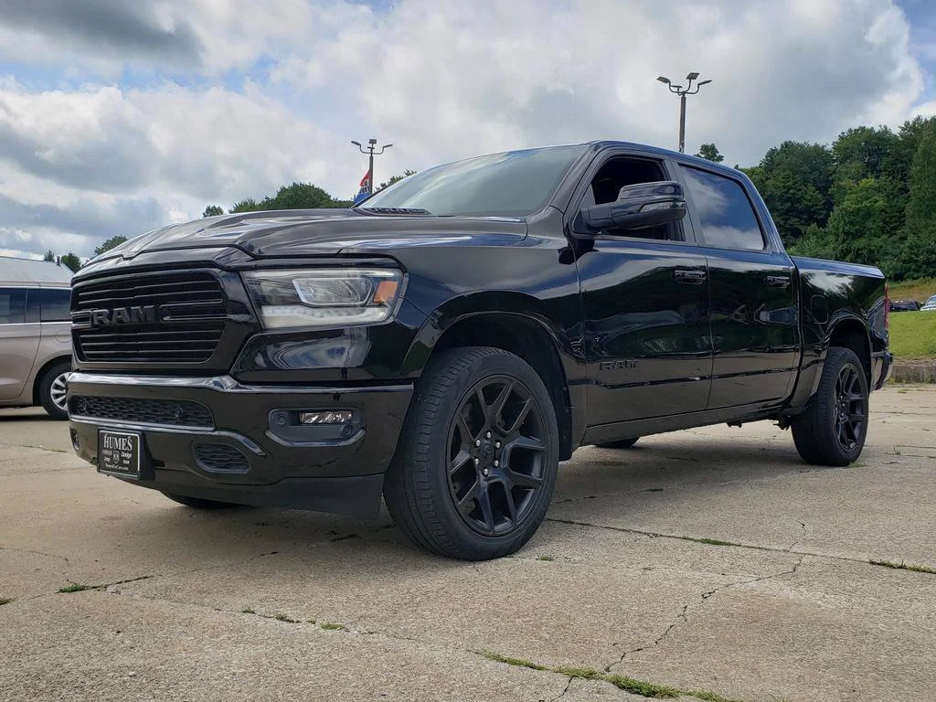 Used 2023 Diamond Black Crystal Pearlcoat Ram Laramie image 7