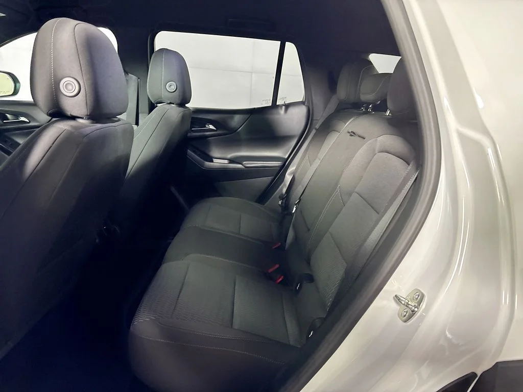 Used 2025 White Chevrolet LT image 20