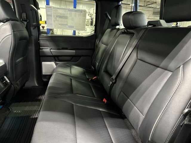 New 2026 Blue Ford Lariat image 31
