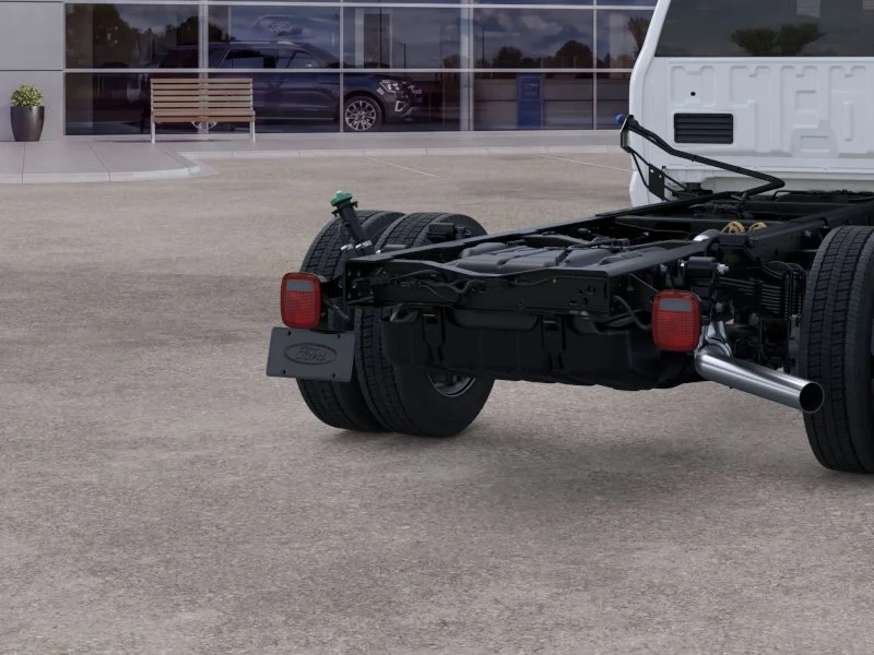 New 2026 Oxford White Ford F-550® XL image 21