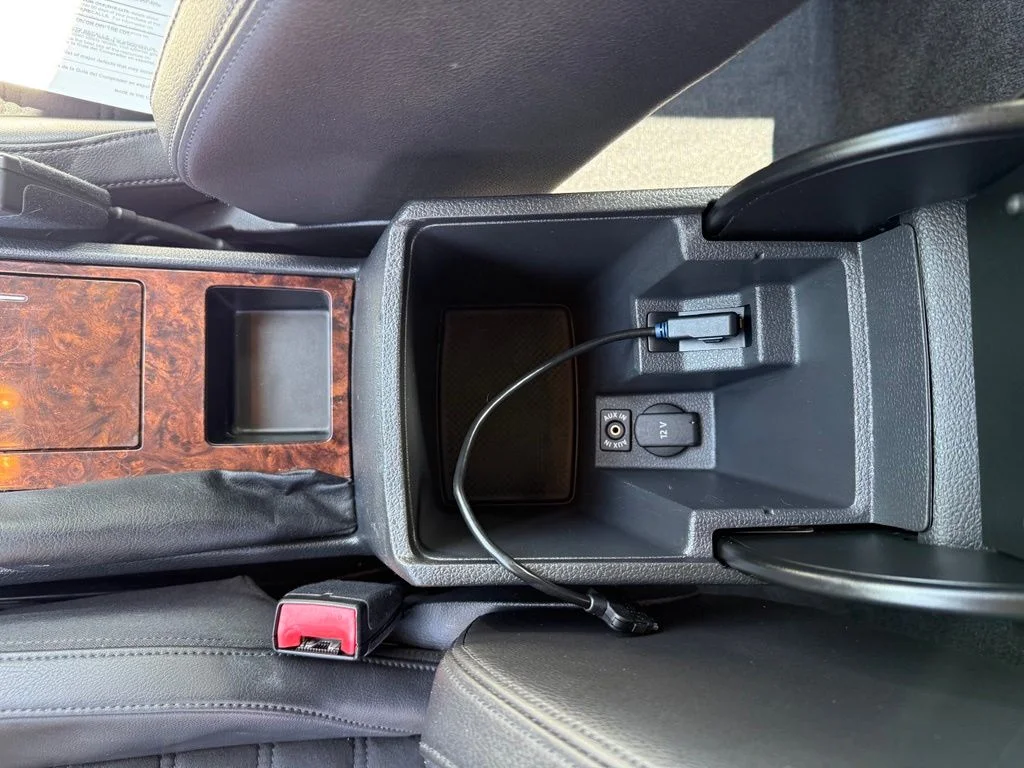 Used 2012 Gray Volkswagen V6 SEL Premium image 19