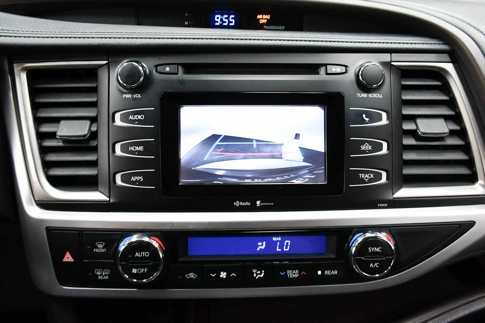 Used 2015 Predawn Gray Mica Toyota LE image 20
