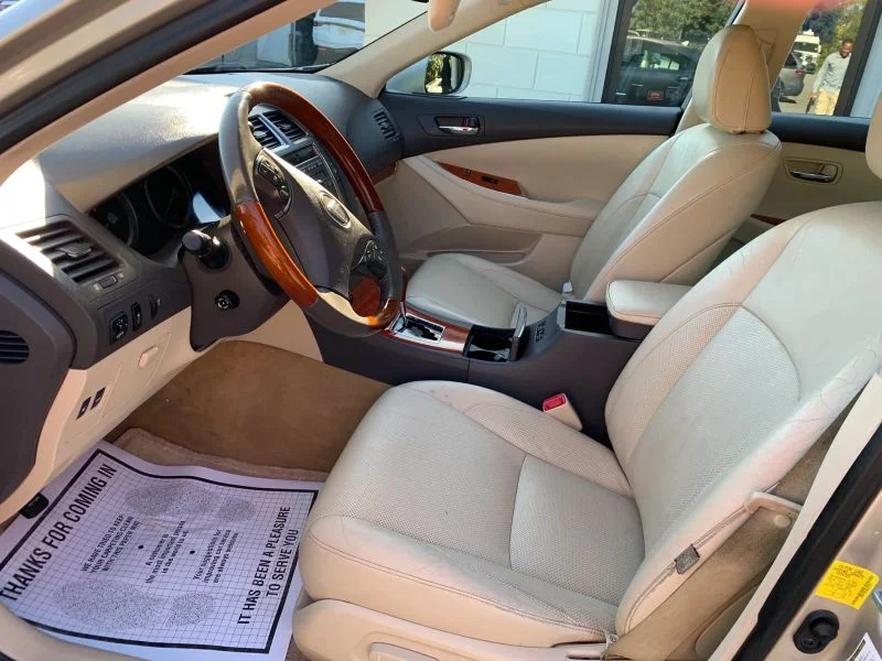 Used 2011 Gold Lexus ES 350 Sedan 4D image 29