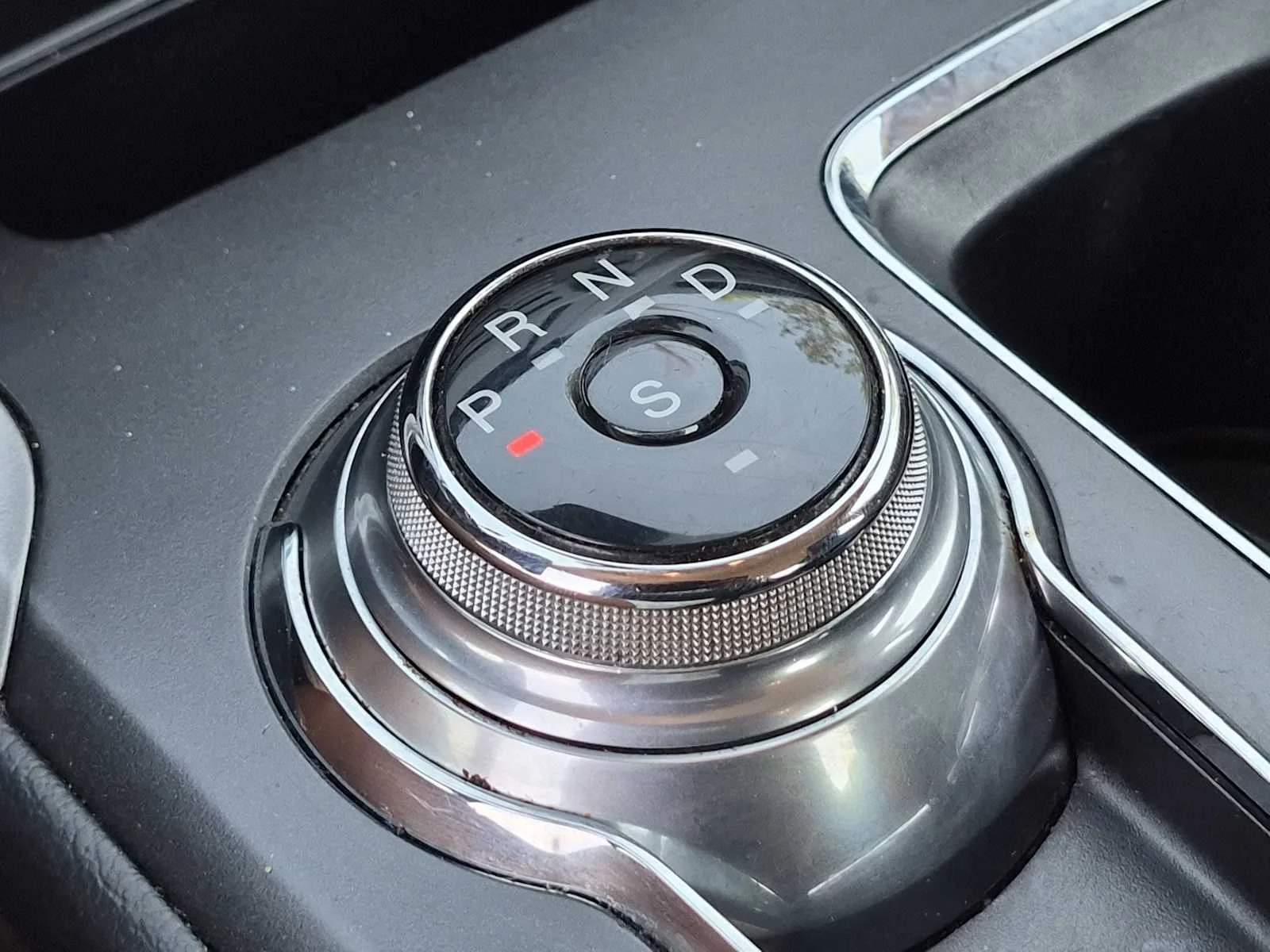 Used 2018 Blue Metallic Ford SE image 30