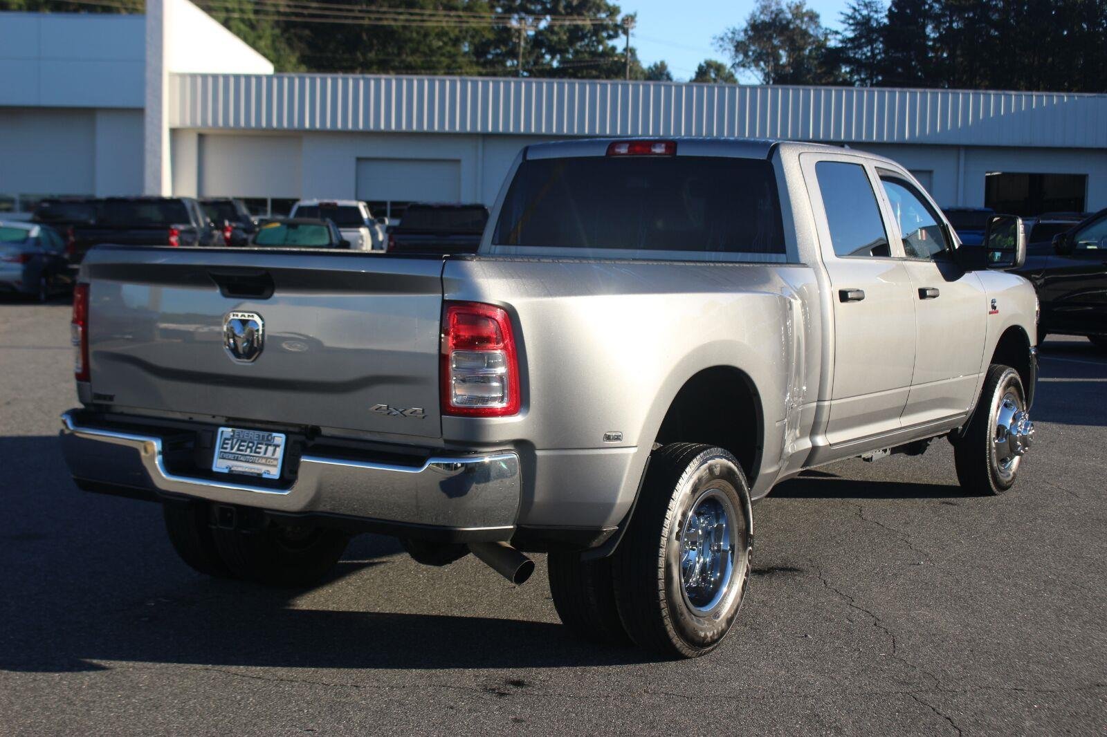 Used 2024 Silver Ram Tradesman image 7