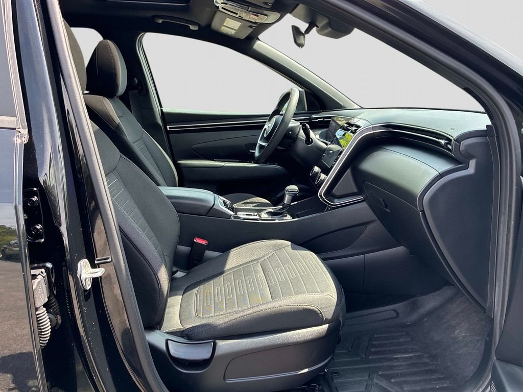 Used 2022 Black Hyundai SEL image 9