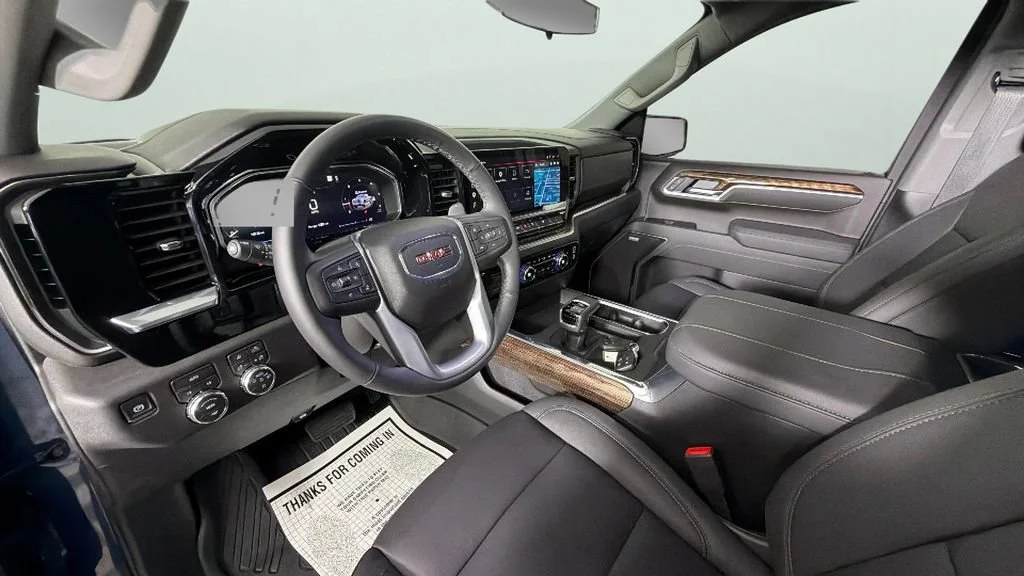 Used 2026 Downpour Metallic GMC Elevation image 18