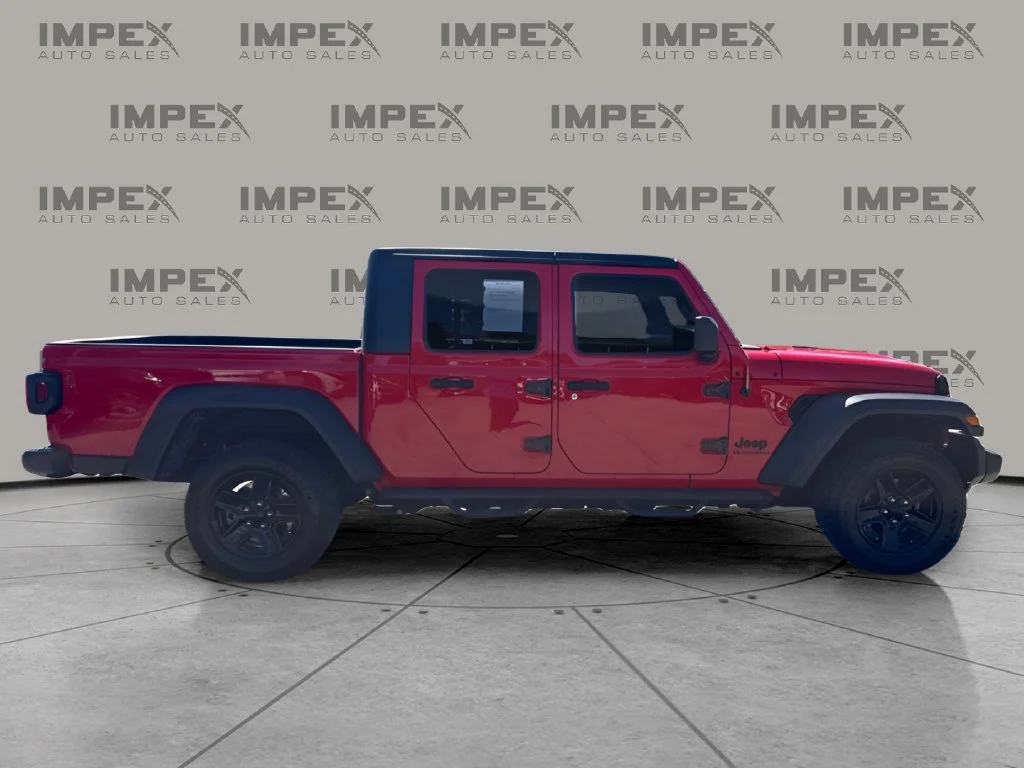 Used 2020 Red Jeep Sport image 6