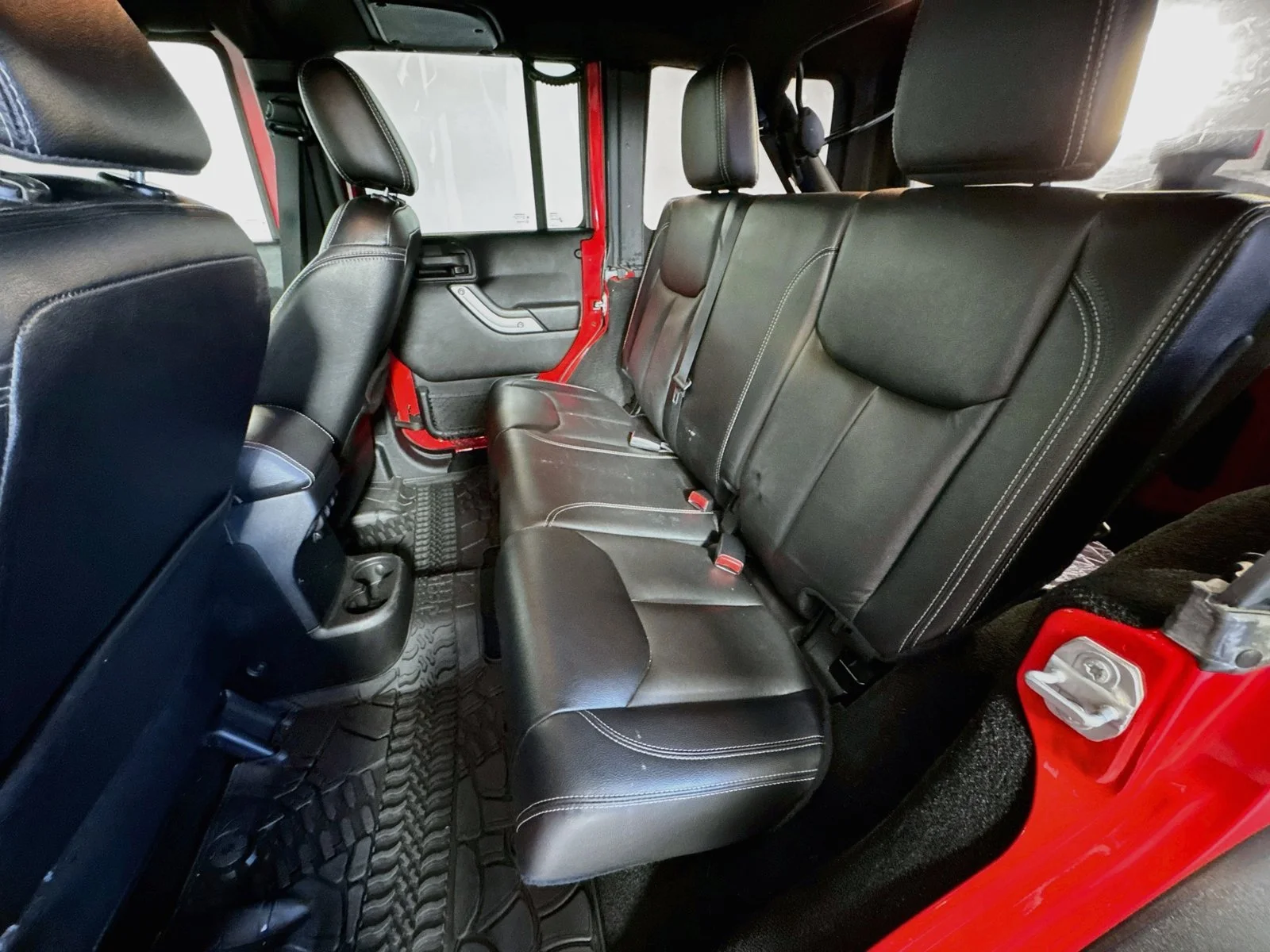 Used 2016 Firecracker Red Clearcoat Jeep Rubicon Hard Rock image 19