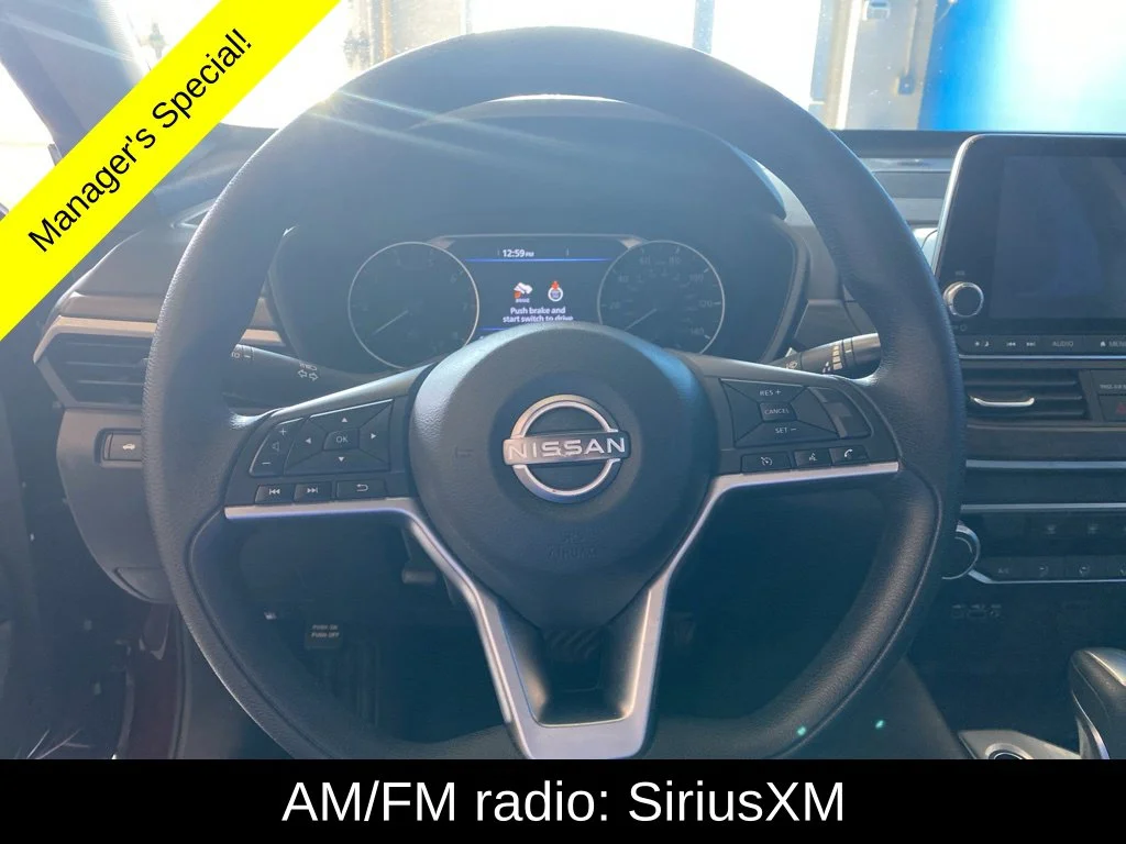Used 2024 Red Nissan 2.5 SV image 5