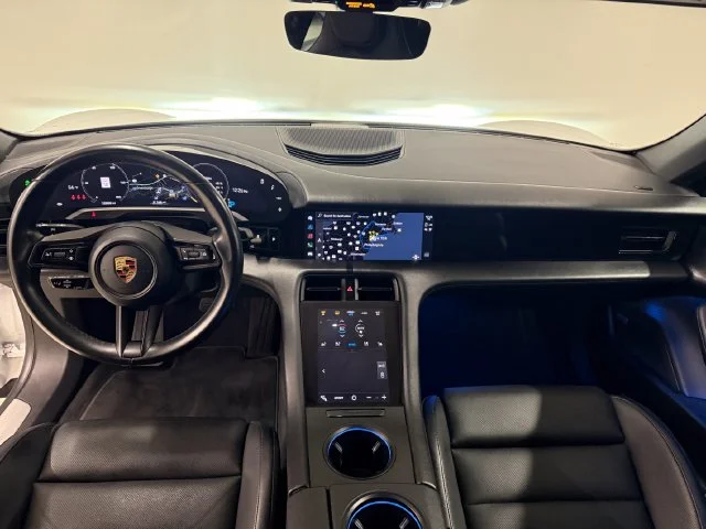 Certified Used 2021  Porsche 4S image 14