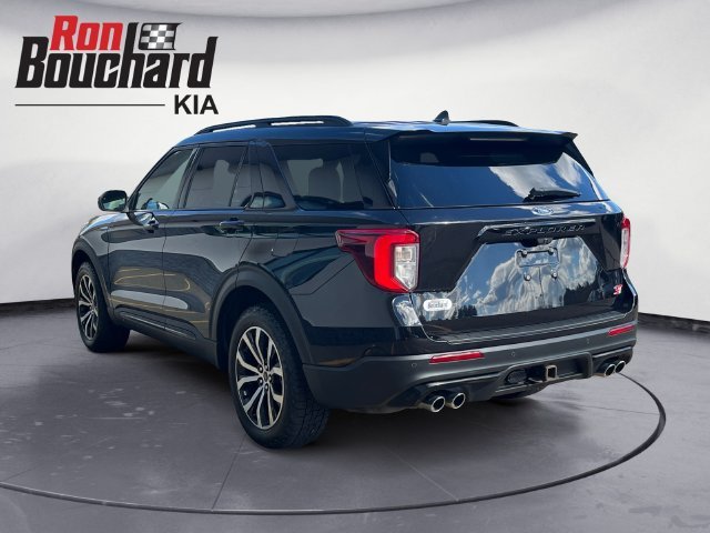 Used 2022 Black Ford ST image 4