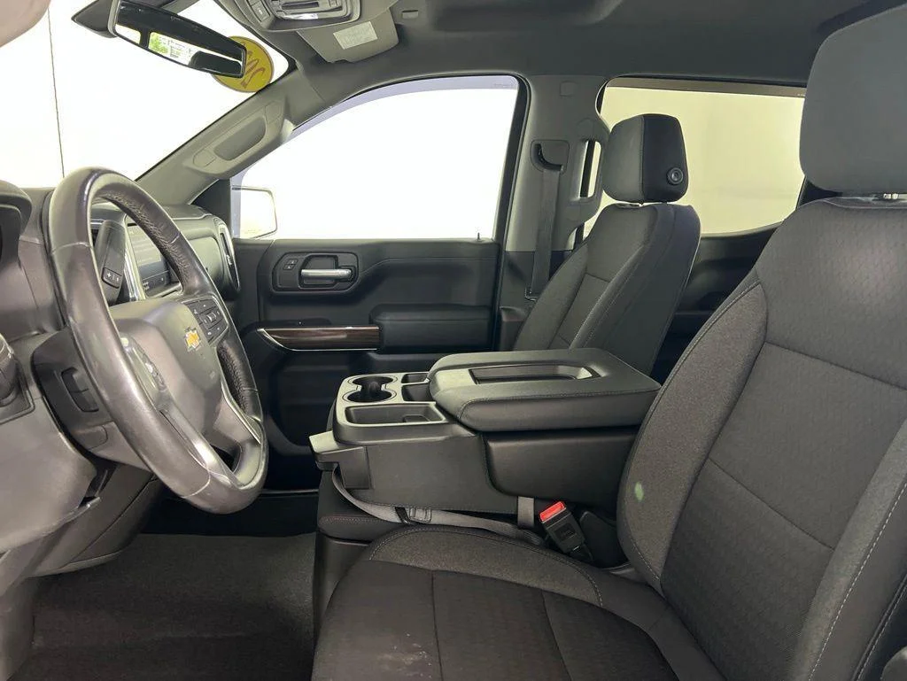 Used 2020 Shadow Gray Metallic Chevrolet LT image 8