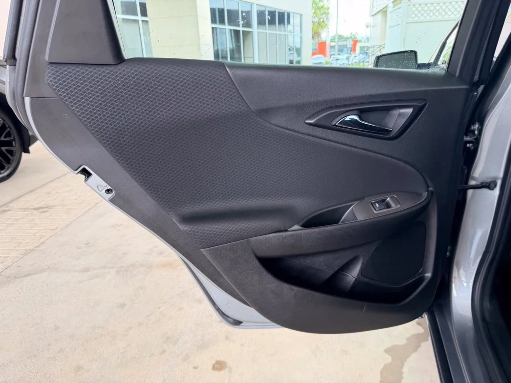 Used 2025 Gray Chevrolet LT image 27