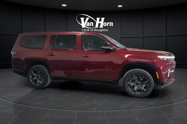 New 2026 Velvet Red Pearl-Coat Exterior Paint Jeep Limited Altitude image 2