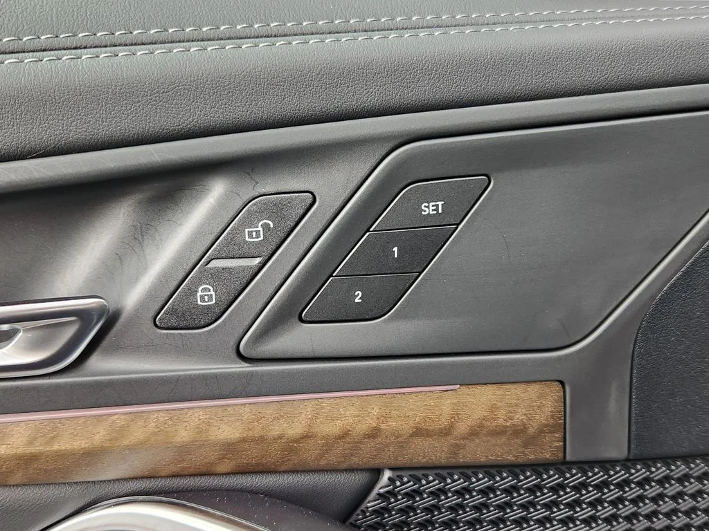 2025 BMW X1 28i - Photo 26