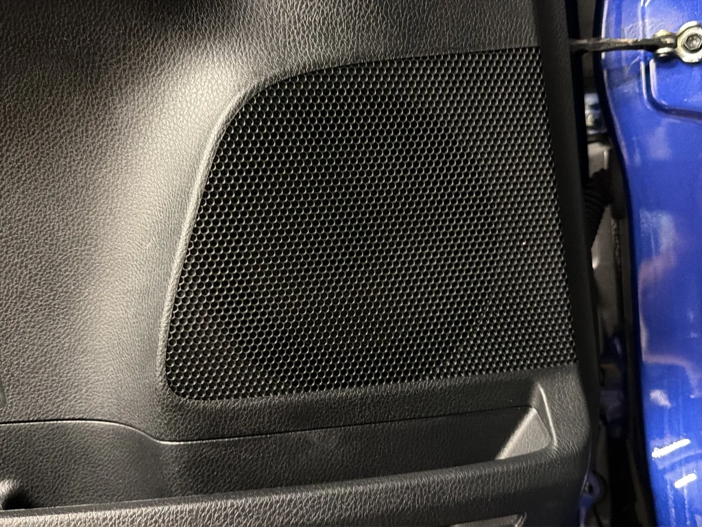 Used 2015 Blue Toyota XLE image 31