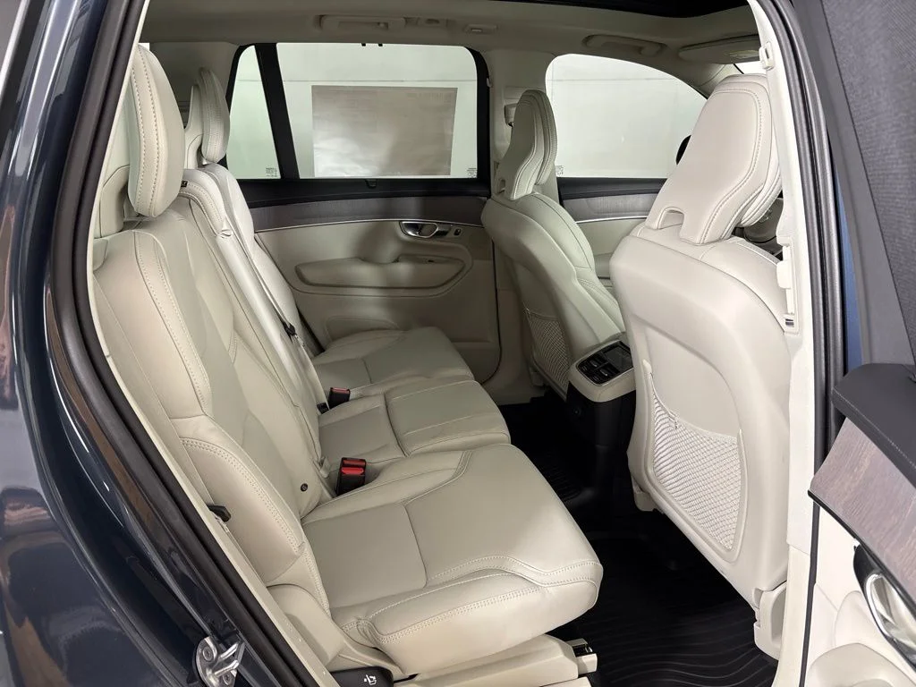 New 2026 Blue Volvo T8 Ultra image 21