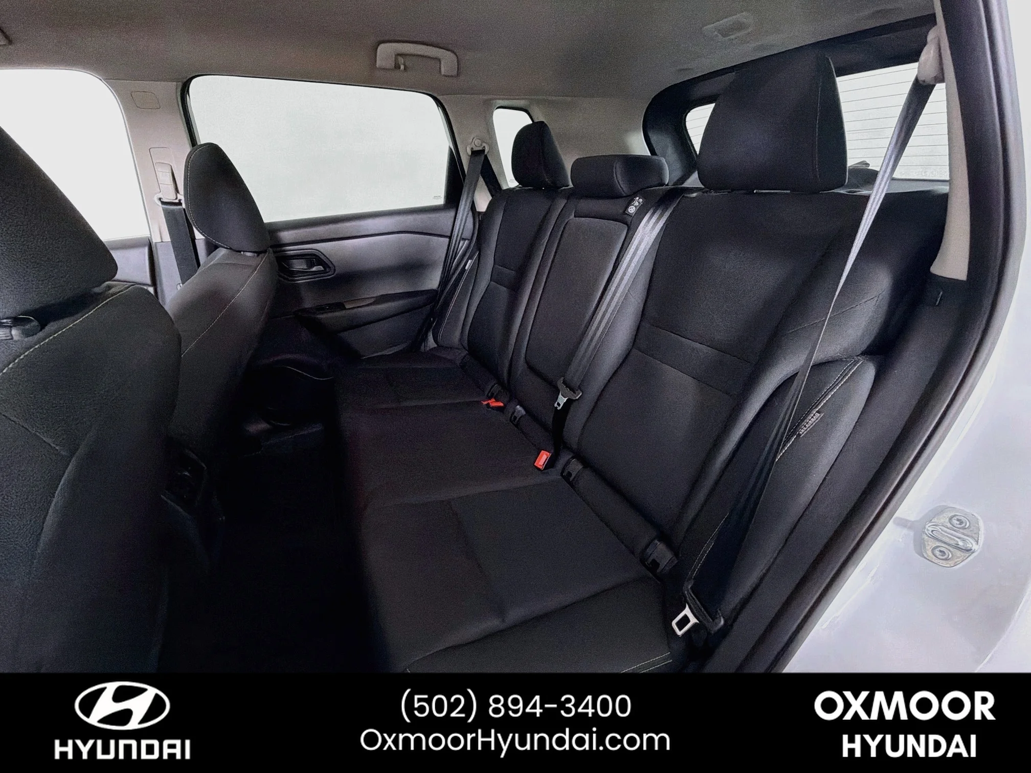 Used 2024 Glacier White Nissan S image 22