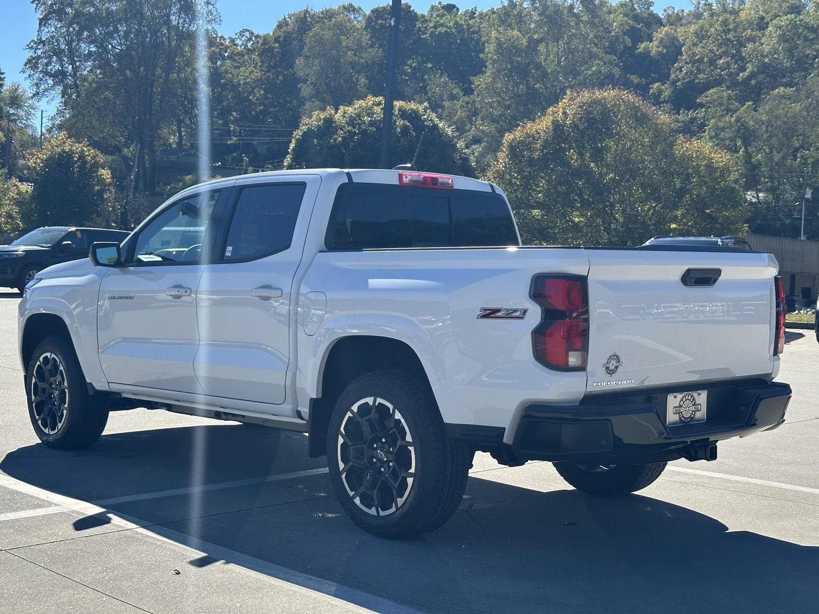 New 2026 SUMMIT WHITE Chevrolet 4WD Z71 image 5