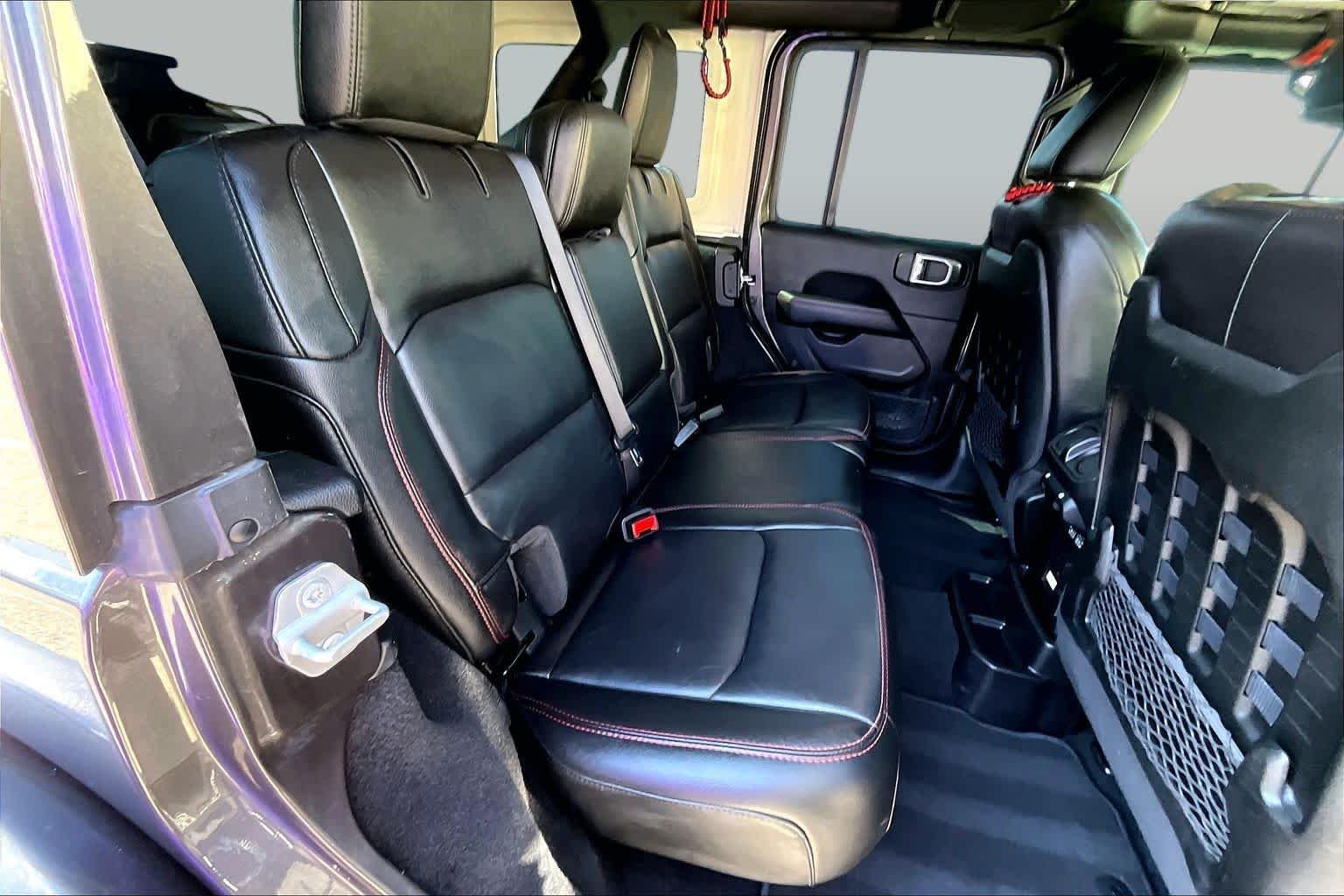 Used 2021 Granite Crystal Clearcoat Metallic Jeep Unlimited Rubicon image 20