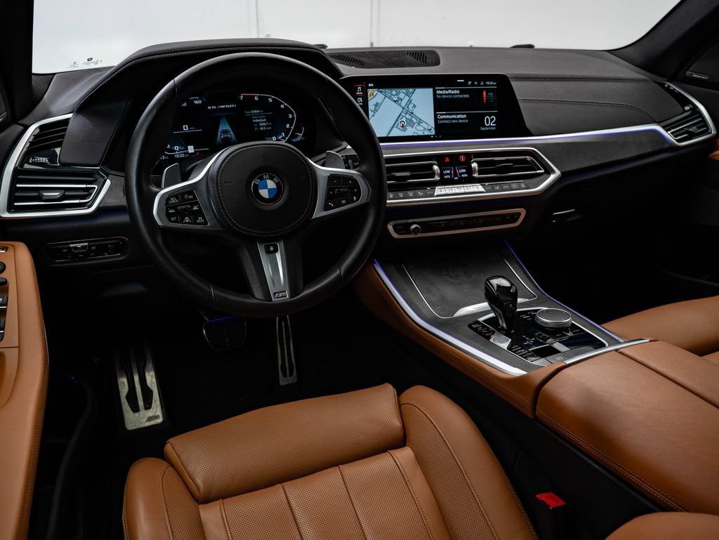 Used 2022 Phytonic Blue Metallic BMW M50i image 4