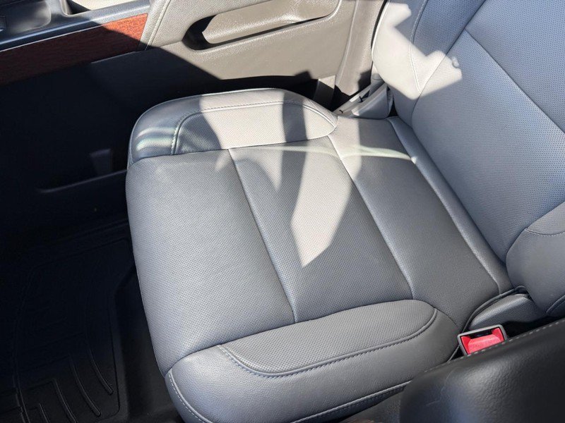 Used 2018 Onyx Black GMC SLT image 26