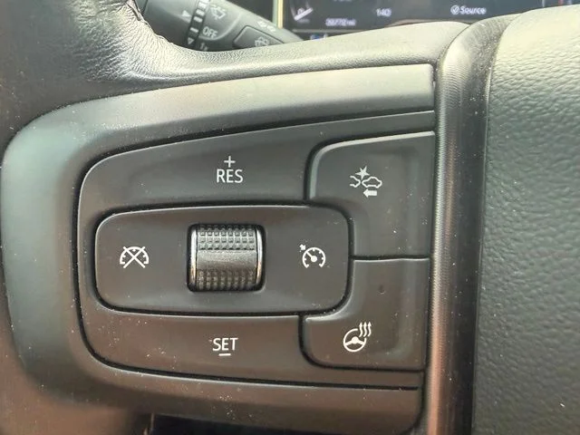 Used 2025 Onyx Black GMC Denali Ultimate image 27