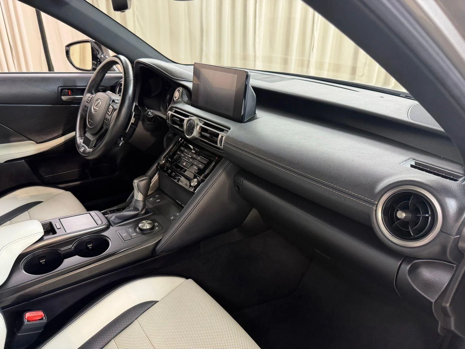 Used 2022 Atomic Silver Lexus IS 350 F SPORT image 42