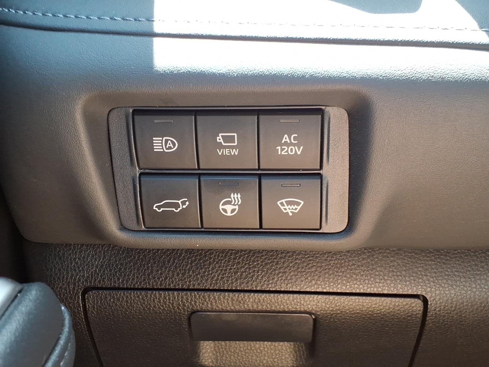 2021 Toyota Highlander Hybrid Platinum Black at Mac Haik CDJR North Houston