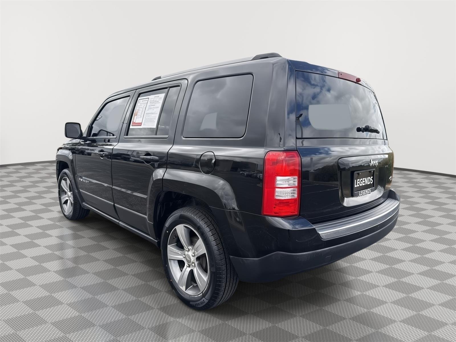 Used 2016 Black Clearcoat Jeep High Altitude Edition image 3