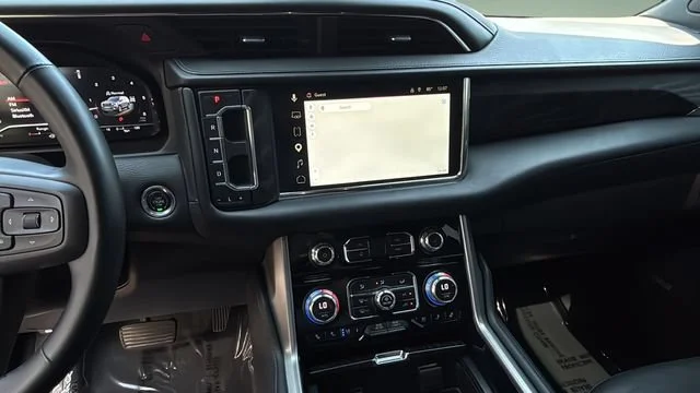 Used 2023 STERLING METALLIC GMC Denali image 26