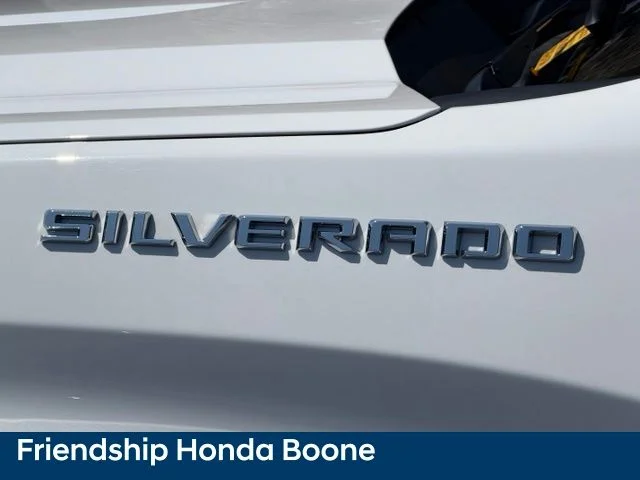 Used 2025 White Chevrolet RST image 12