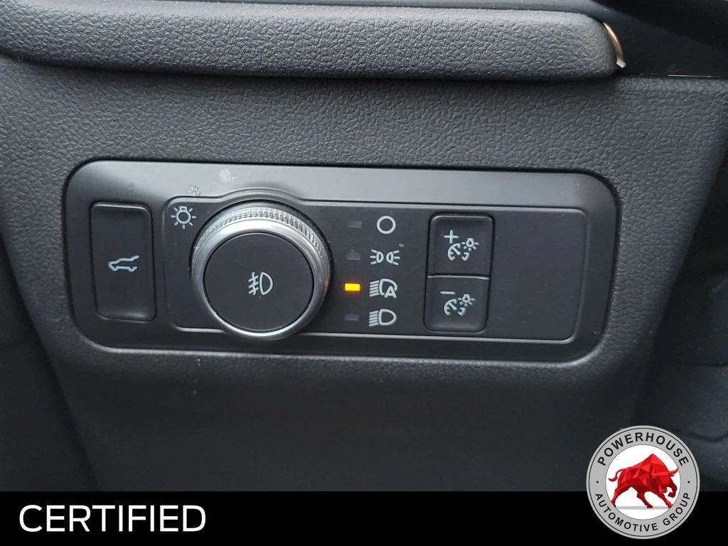 Used 2022 White Ford SEL image 28