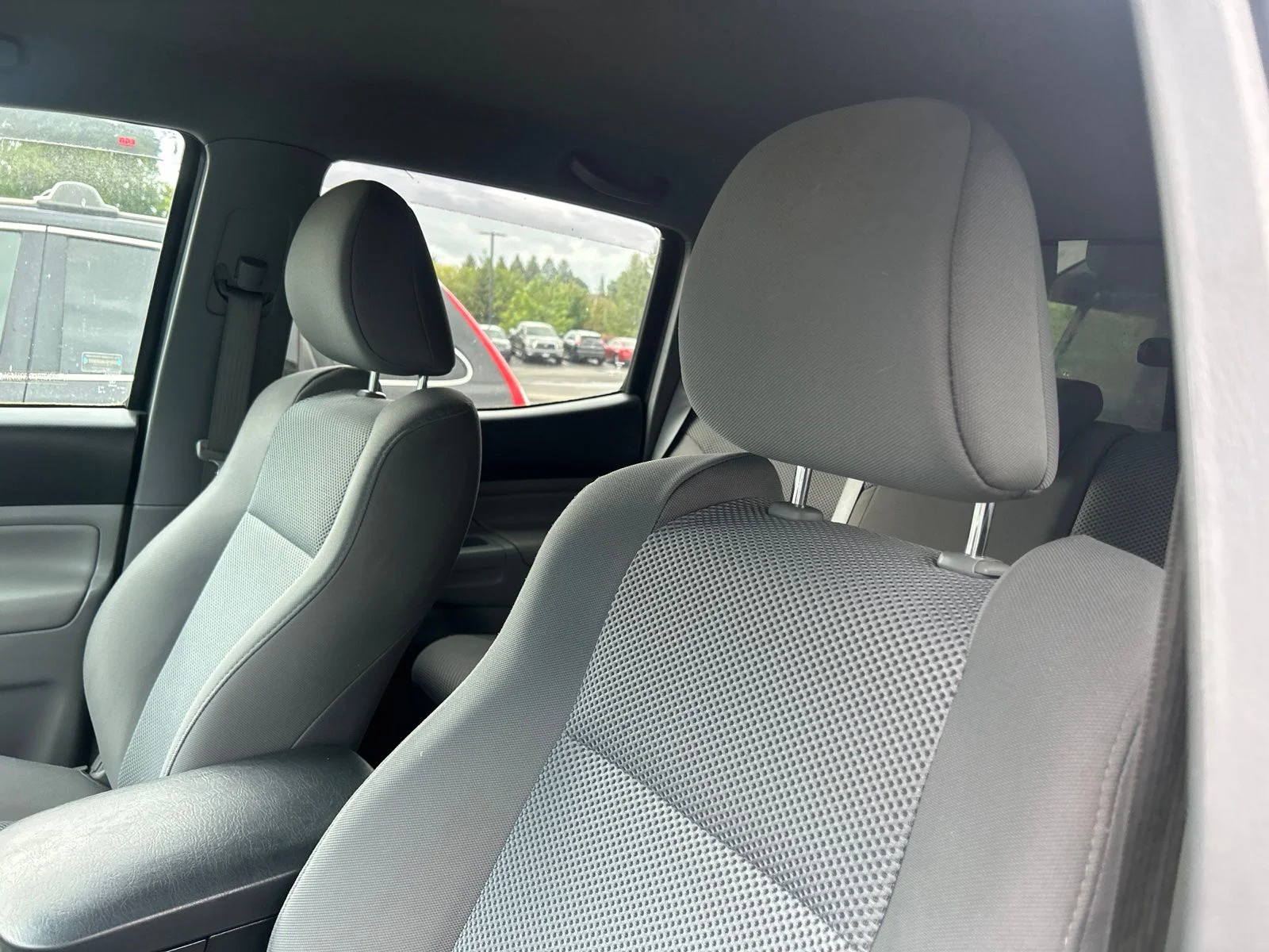 Used 2015 Magnetic Gray Metallic Toyota Base V6 image 10