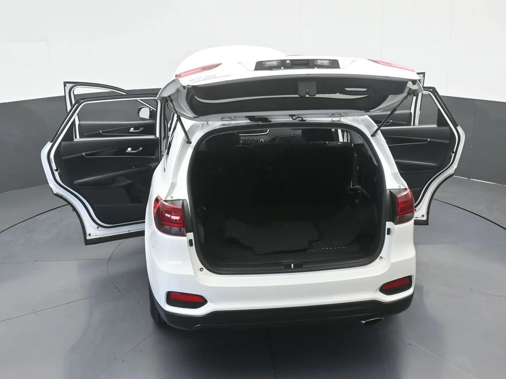 Used 2020 Snow White Pearl Kia LX image 60