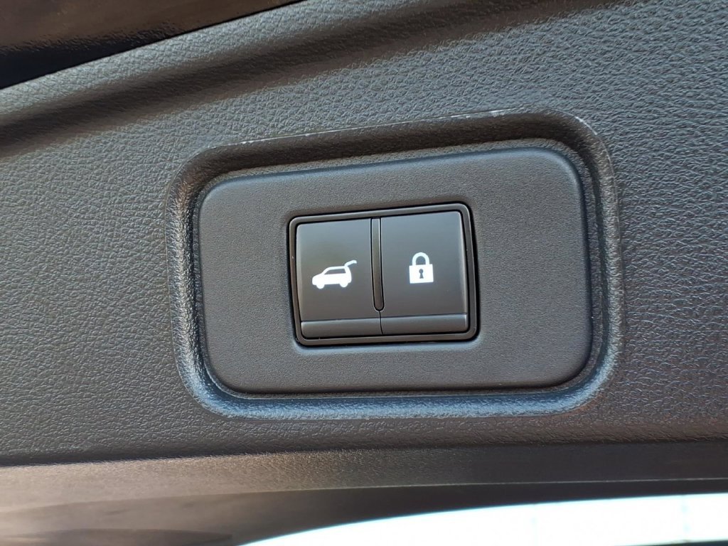 2025 Nissan Pathfinder SL - Photo 37