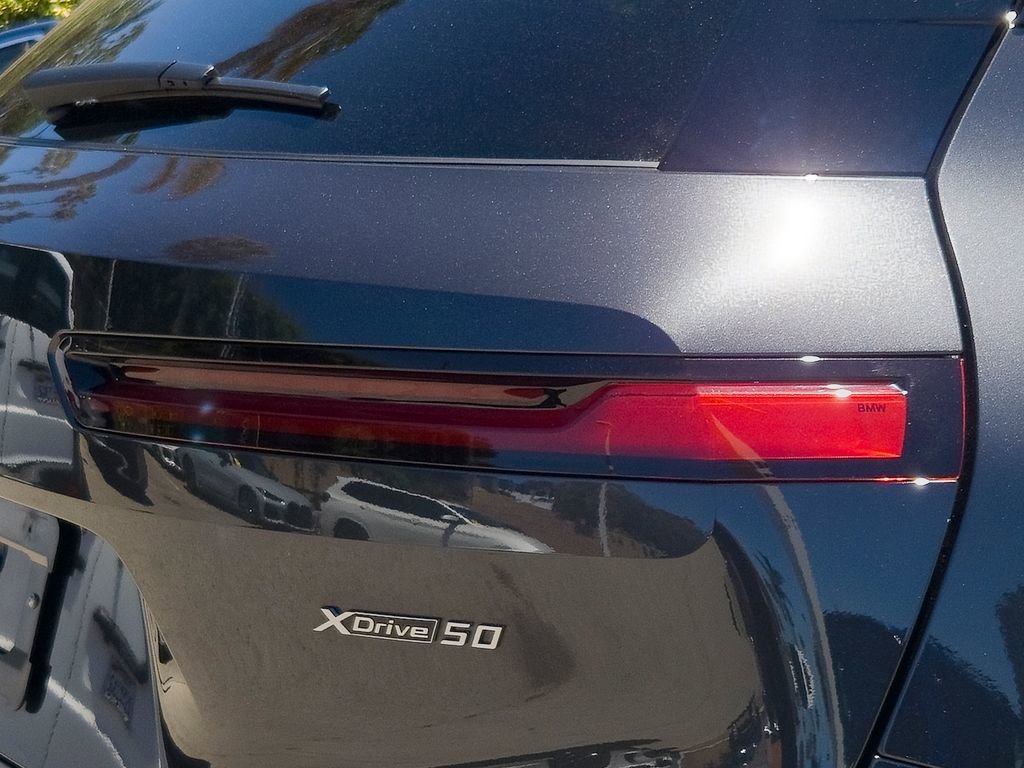 Used 2024 Dark Graphite Metallic BMW xDrive50 image 4