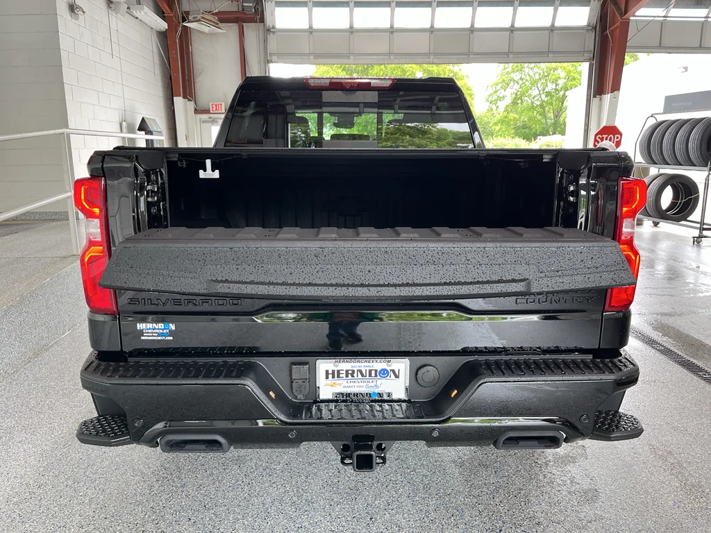 New 2026 Black Chevrolet High Country image 9