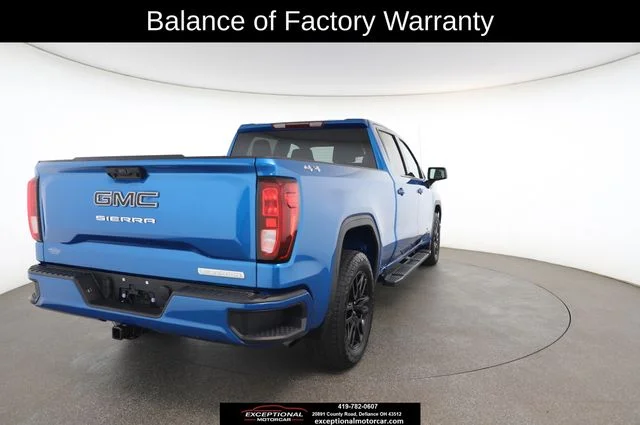 Used 2023 Blue GMC Elevation image 17