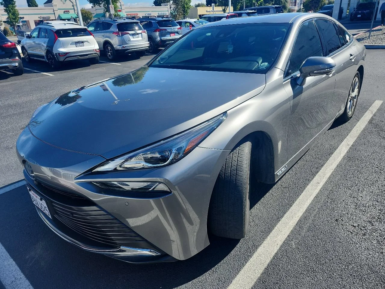 Certified Used 2022  Toyota XLE image 1