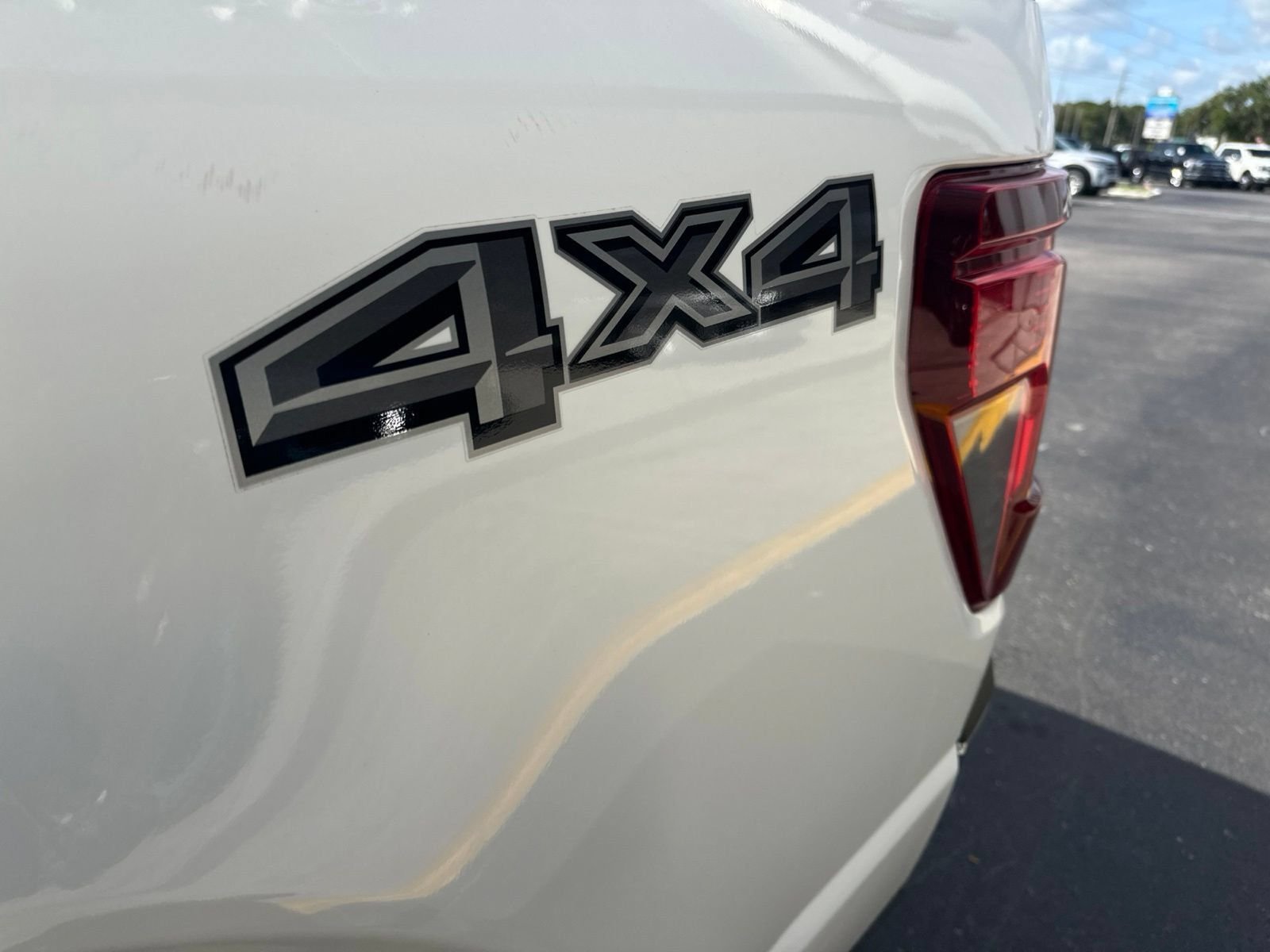 Certified Used 2024 Oxford White Ford XLT image 14